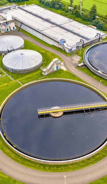 Water treatment plant for sewage waste water